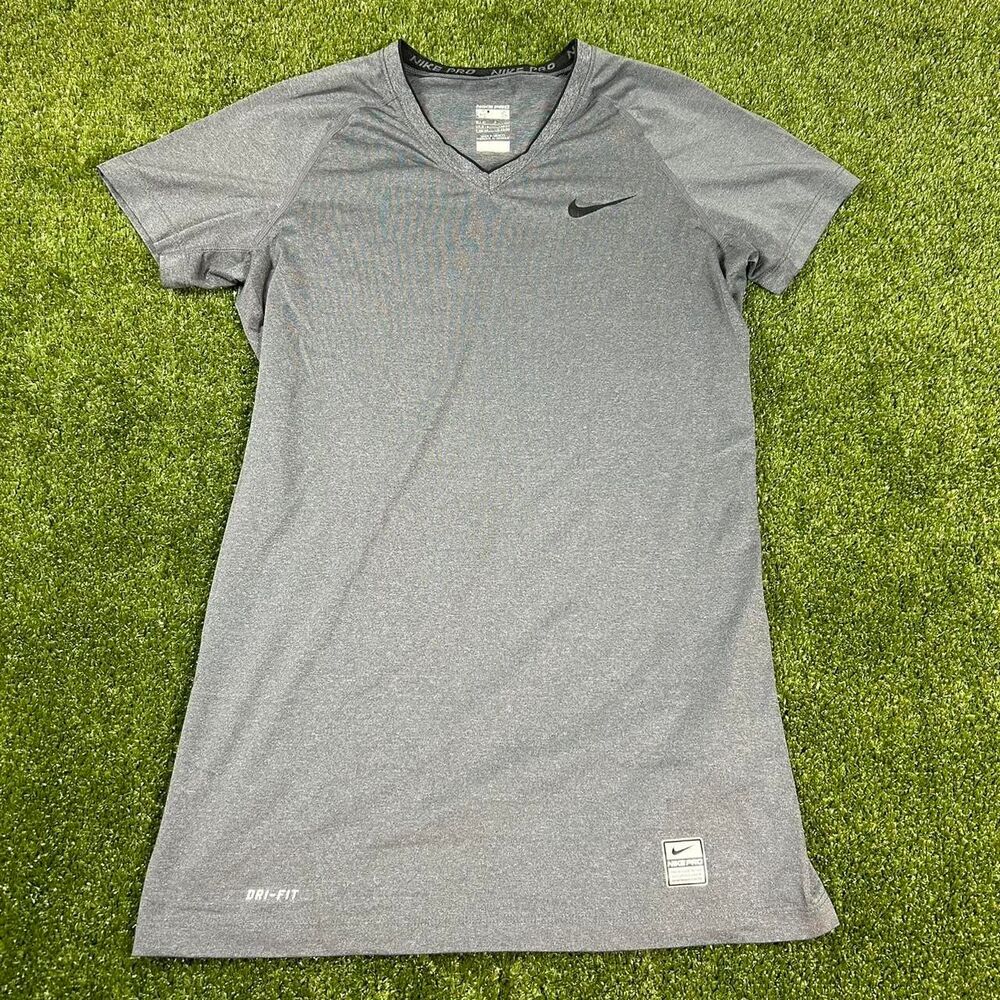 Nike Women's Grey T-shirt